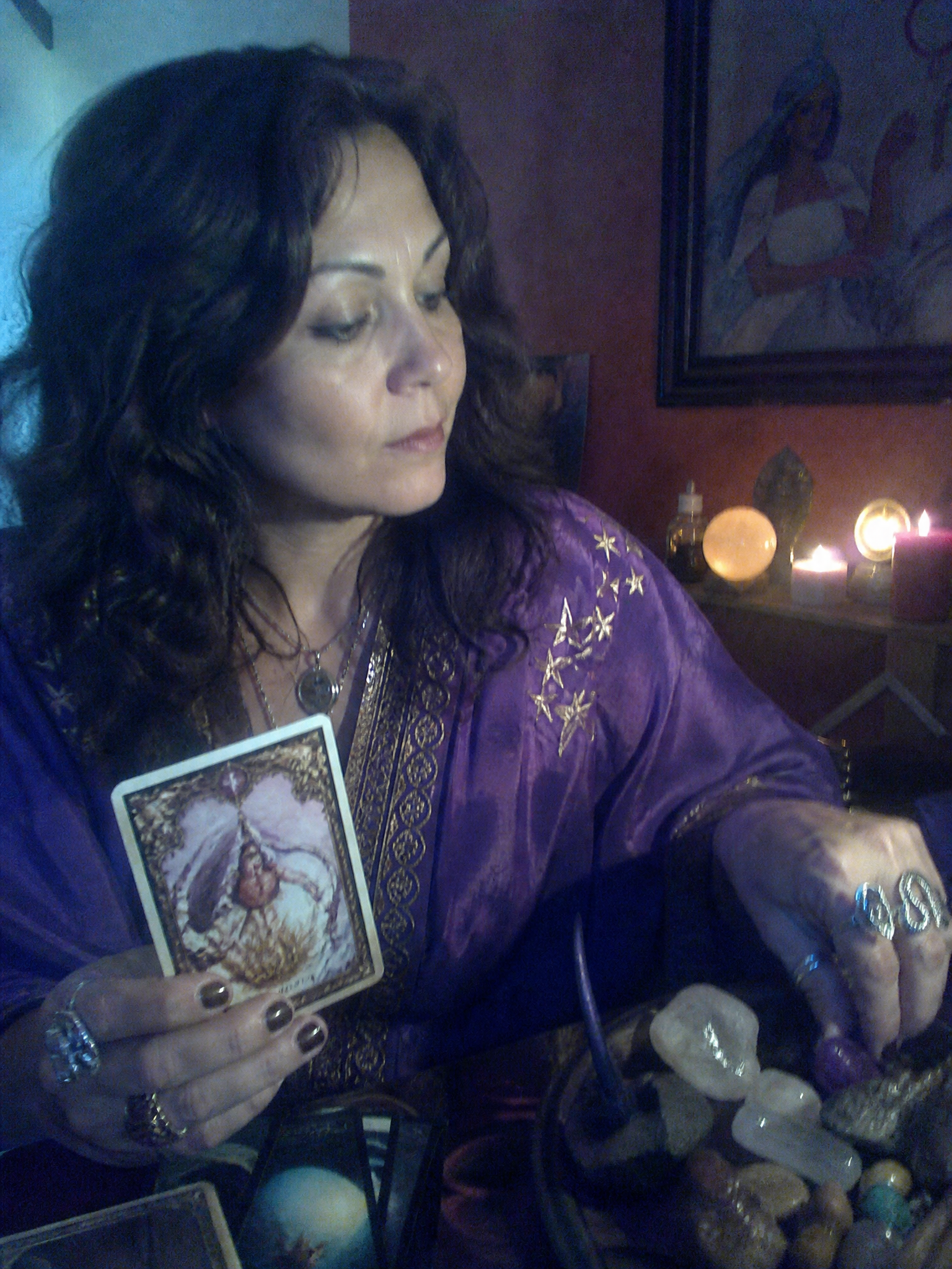 Madame Venus realizando leitura espiritual